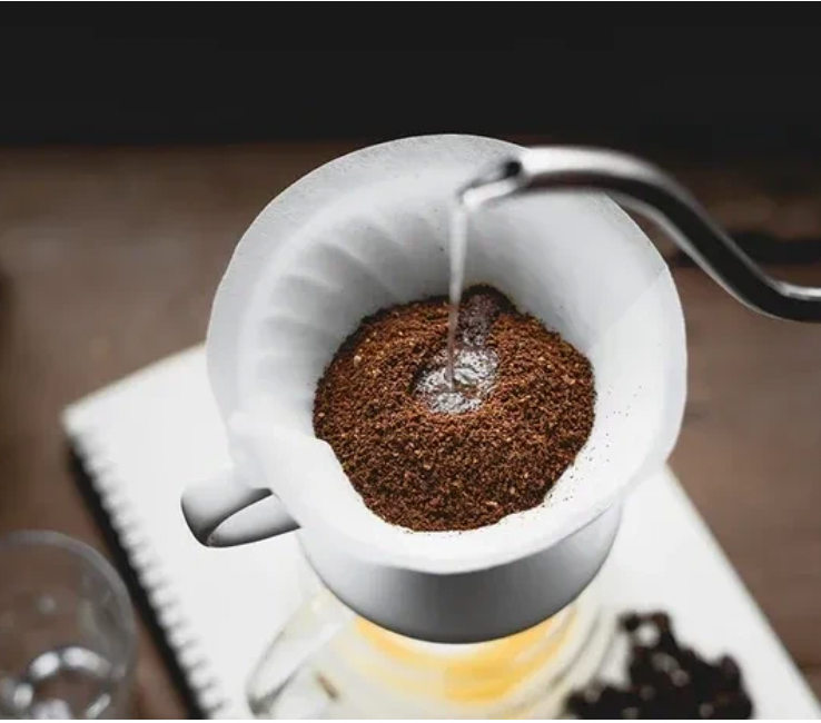 Hario V60 Coffee Filter Papers Size 01 - White - (100 Pack Boxed)